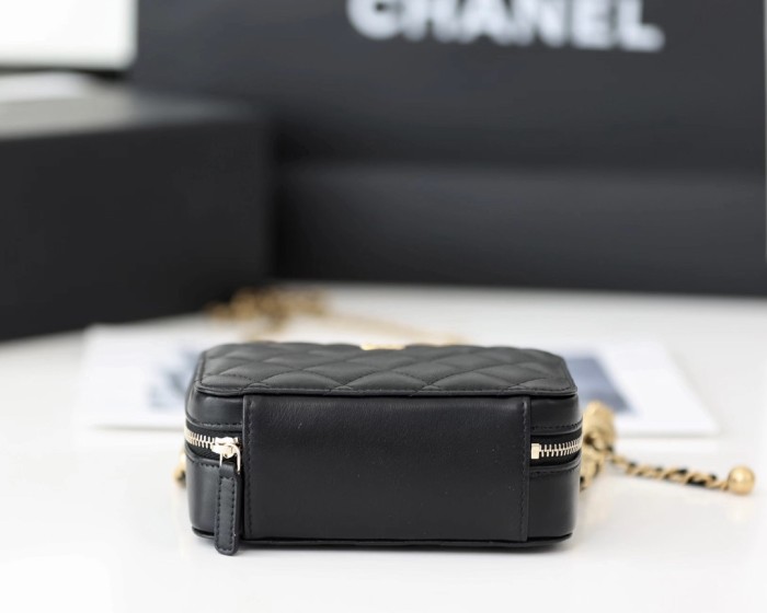  Handbag  Chanel   2022cc 