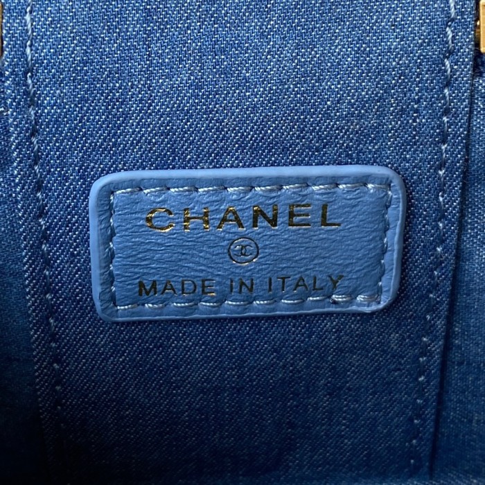  Handbag  Chanel AP1447 size 11*8.5*7 cm