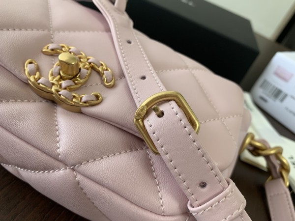  Handbag  Chanel AS1163 size 20cmx11cmx5.5 cm