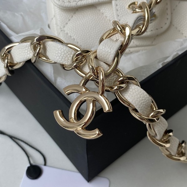  Handbag  Chanel AP2305 size 10*7.5*2 cm