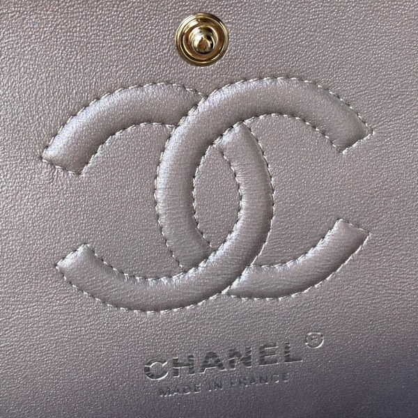  Handbag  Chanel  Size  23 cm