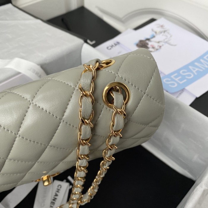  Handbag  Chanel A01112 size 15.5x25.5x6.5 cm