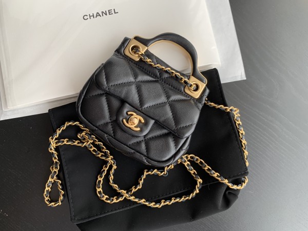  Handbag  Chanel 2271 size 12 cm