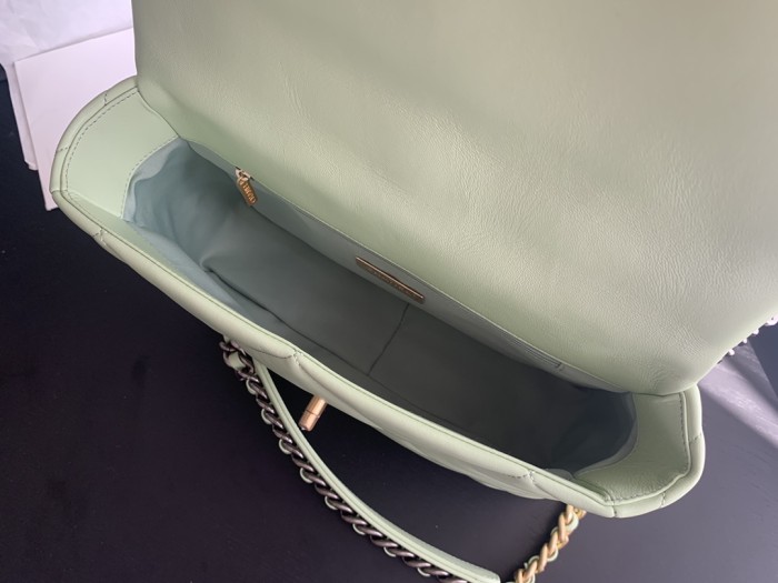  Handbag Chanel 1160  size 26cmx16cmx9cm