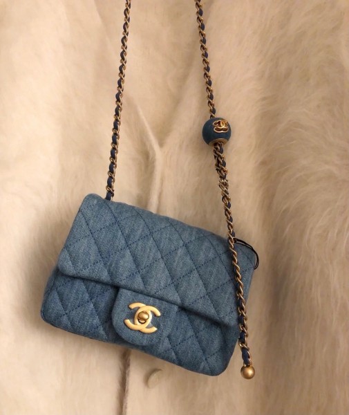  Handbag Chanel size  20 cm