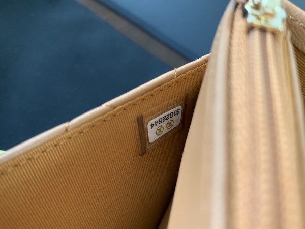  Handbag  Chanel 2022 size 19 cm