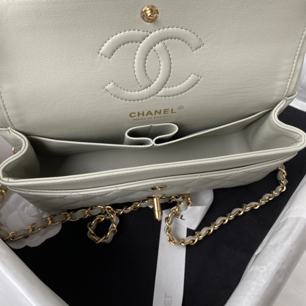  Handbag  Chanel  A01113 size 23 cm