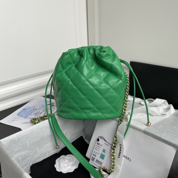  Handbag  Chanel AS2425 size 23*21*15 cm