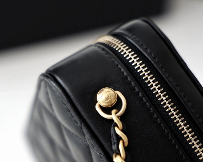  Handbag  Chanel   2022cc 