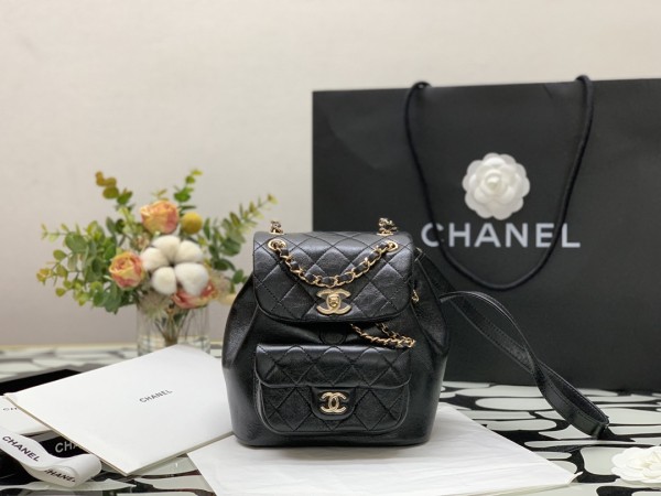 Handbag  Chanel size 18×18×12 cm