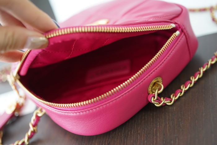  Handbag  Chanel  AS2201 size  20cmx20cmx5 cm