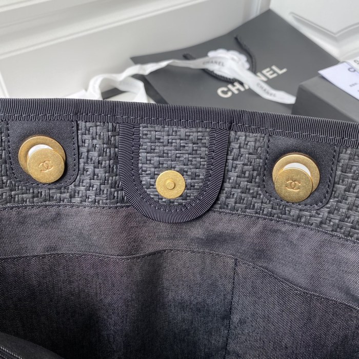  Handbag Chanel 66942  size 42 27.5 14 cm