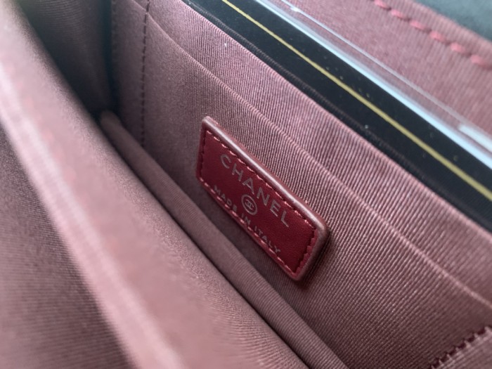  Handbag  Chanel size 15cmx10cm x3.5 cm 