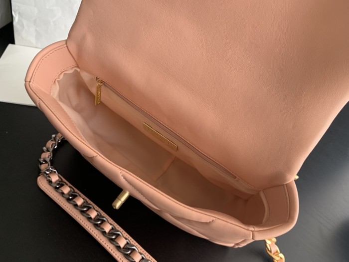  Handbag  Chanel 1160  size 26cmx16cmx9 cm