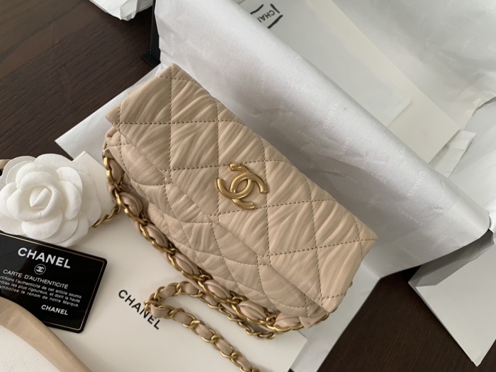 Handbag  Chanel 2479 size 19cmx13cmx7 cm