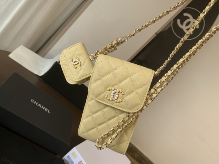 Handbags  Chanel  2033 