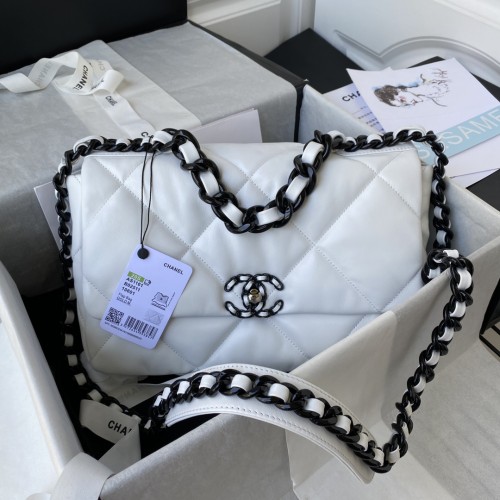Handbag  Chanel size 26/30 cm