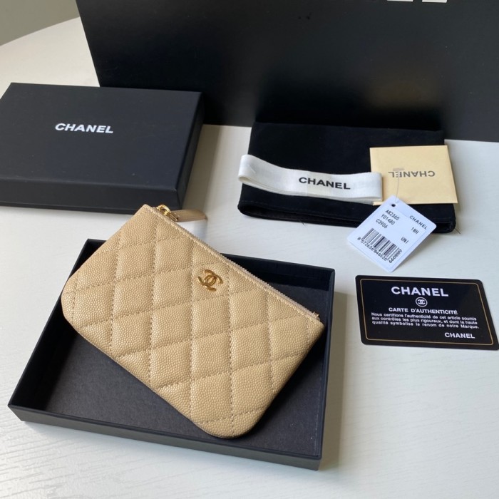  Handbag  Chanel  size 15*8.5 cm