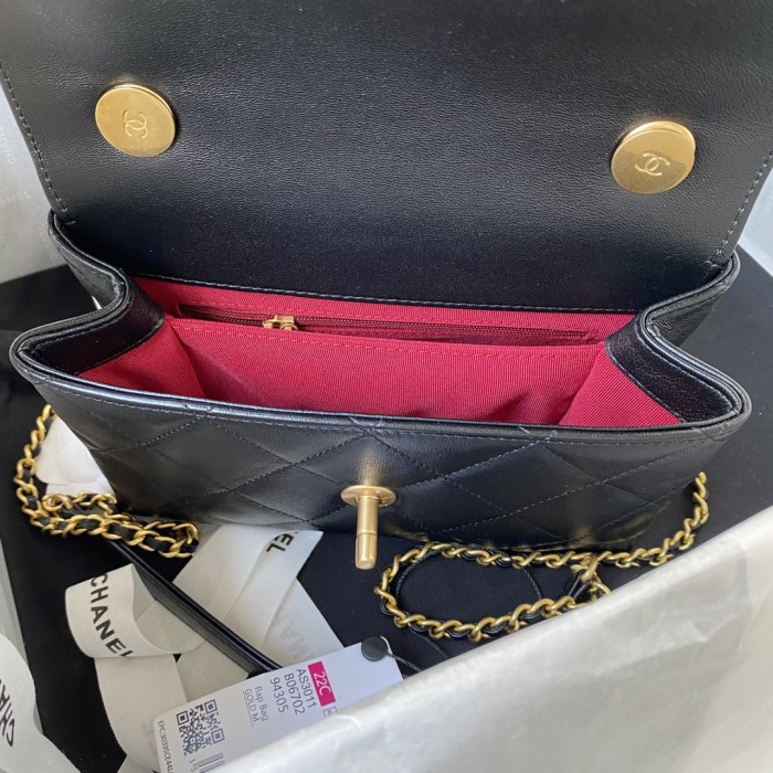 Handbag Chanel  AS3011  size 21x13x7cm 