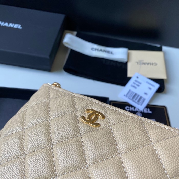  Handbag  Chanel A50168 size 14*10*1 cm
