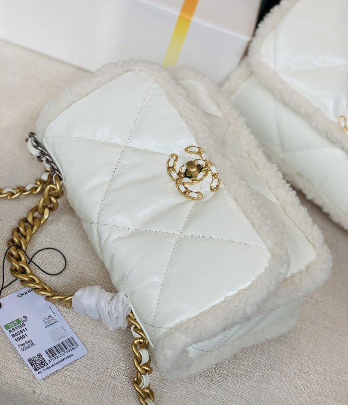  Handbag  Chanel As1160 size 26×16×9 cm