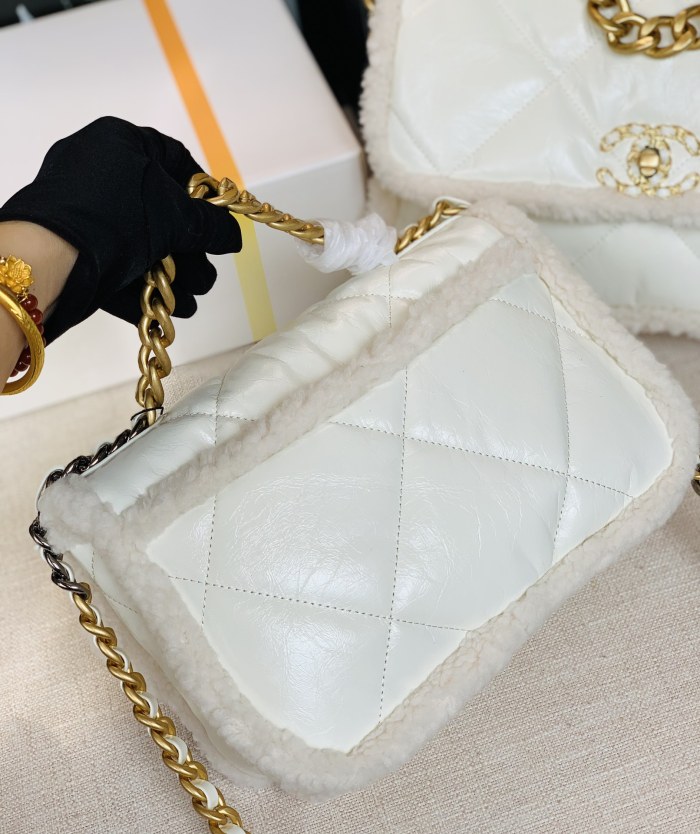  Handbag  Chanel As1160 size 26×16×9 cm
