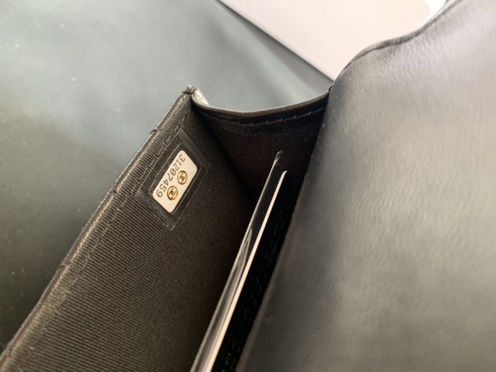  Handbag  Chanel AP2397  size 9cmx11cmx3.8 cm