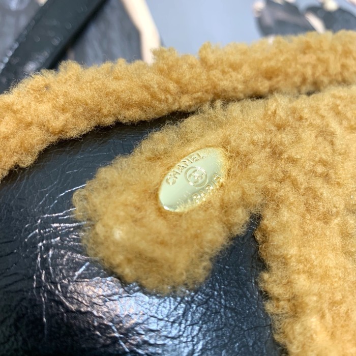  Handbag  Chanel  AS0406 size 17 11.5 cm