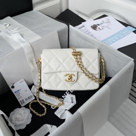  Handbag  Chanel AS2855 size 19x13x6 cm