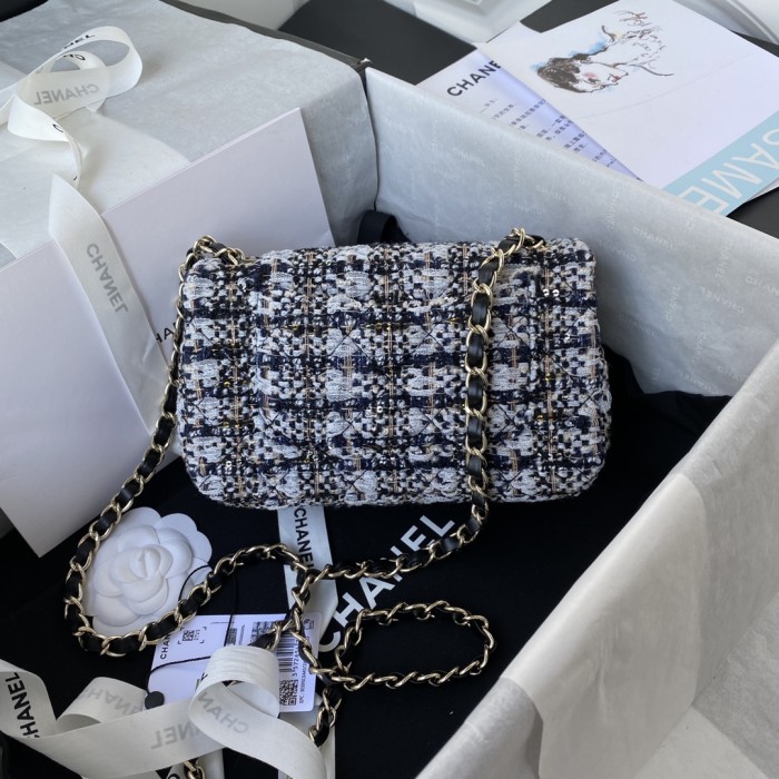 Handbag   Chanel A01116 size 20 cm