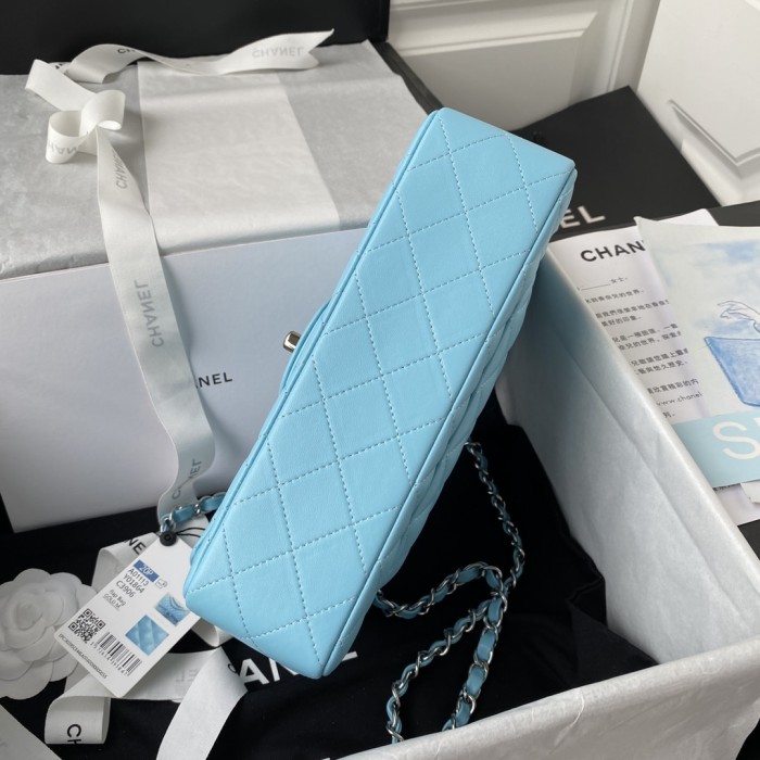  Handbag Chanel A01113 size 23 cm