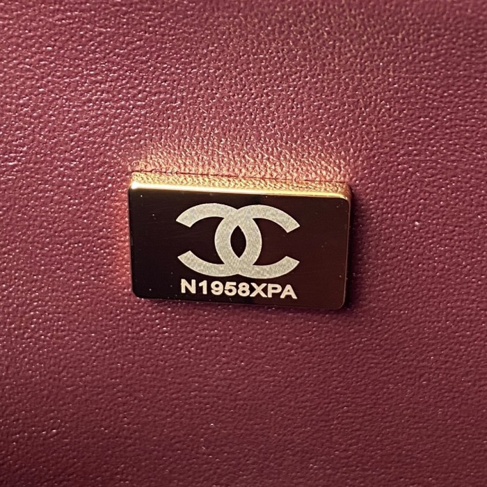  Handbag  Chanel  A01113  size 23 cm