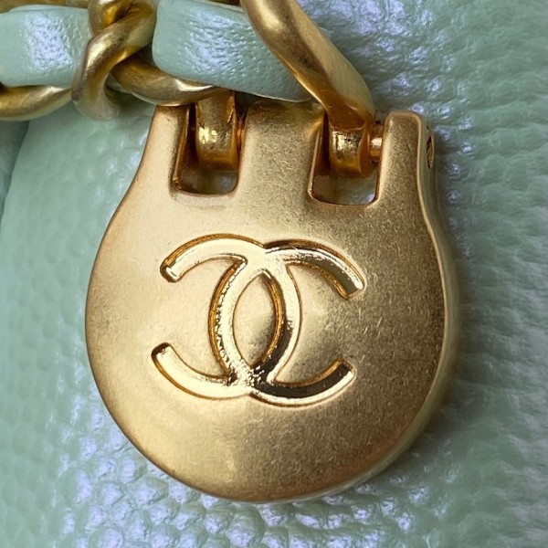 Handbag  Chanel AS2855 size 19x13x6 cm