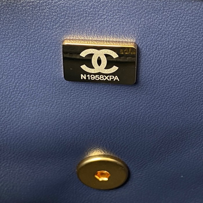  Handbag  Chanel  AS2819 size 16×19.5×6 cm