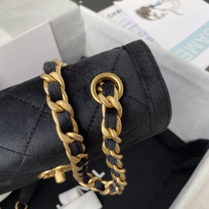  Handbag Chanel AS2957 size 19*15*6* cm