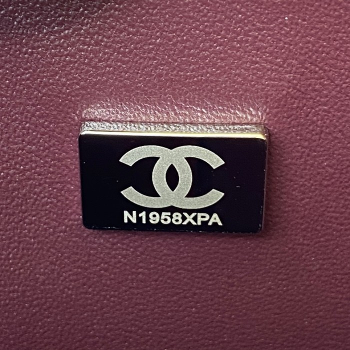  Handbag  Chanel A01113 size  23 cm