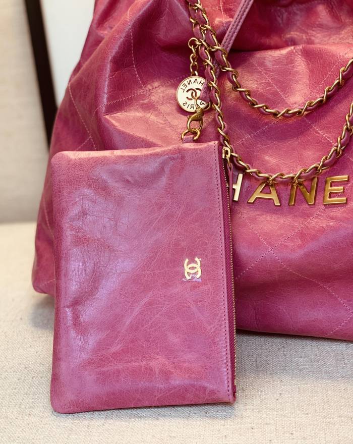 Handbag Chanel  size 43：40：10  Cm