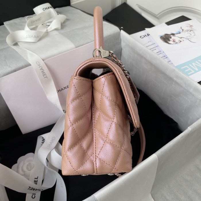  Handbag  Chanel 92990 size  23 cm