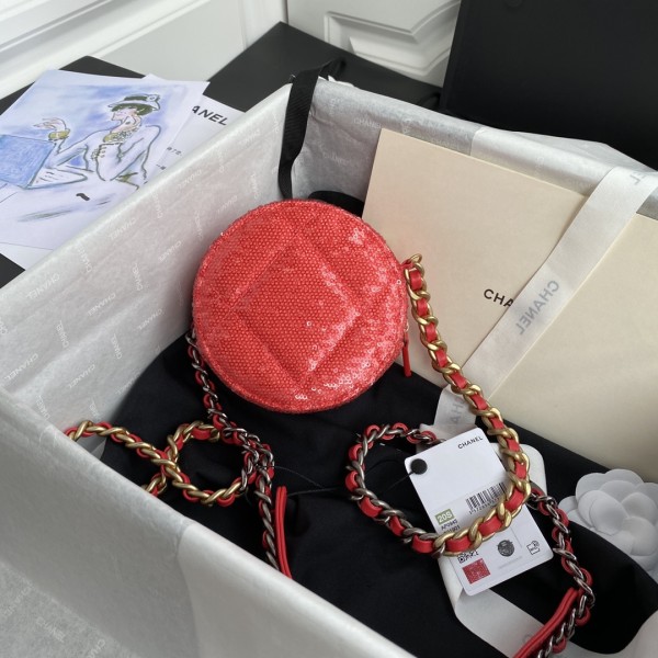  Handbag  Chanel  AP0945  size 12x12x4.5 cm