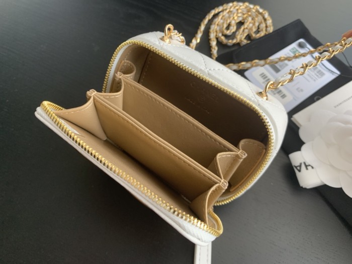  Handbag  Chanel 2387 size  7cmx10.5cmx4.3 cm