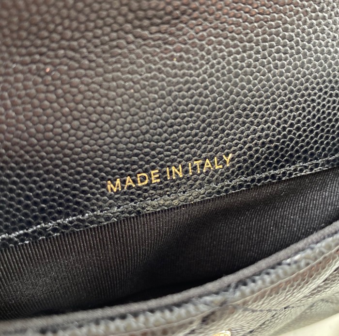  Handbag  Chanel AP2119 size 11x7x2 cm