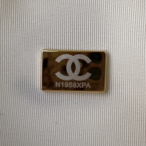  Handbag Chanel AS2857 size 16x12x6 cm