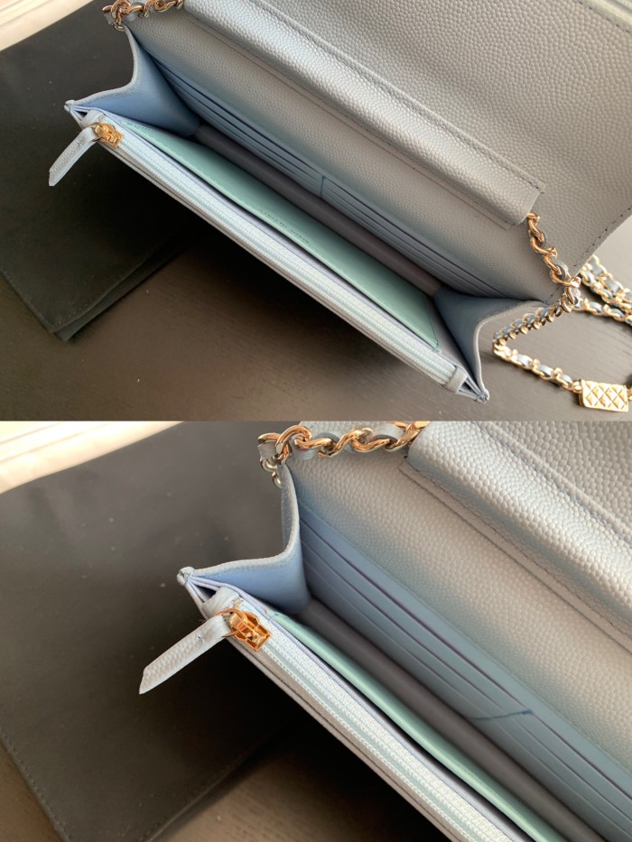  Handbag   Chanel AP2400 size 19 cm