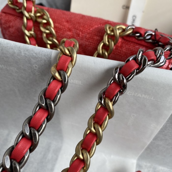  Handbag Chanel size 19 cm