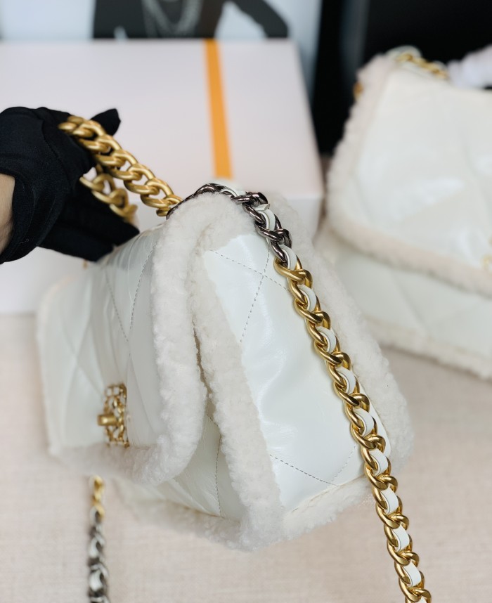  Handbag  Chanel As1160 size 26×16×9 cm