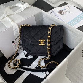  Handbag Chanel AS2957 size 19*15*6* cm