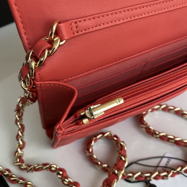 Handbag  Chanel  AP1960  size 12.3×19.2×3.5 cm.