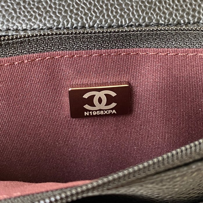 CHANEL Embossed Calfskin Chain Bag Mahjong Bag Shoulder Bag Regular Women's Black AP0250-Y01588-C3906 size 18.5*3*13 cm