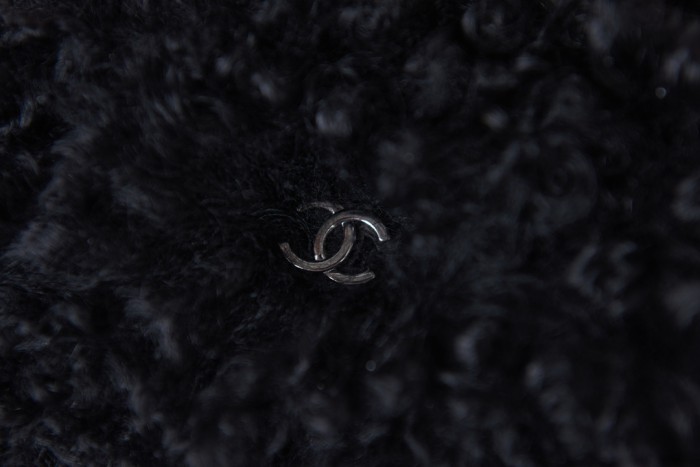  Handbag  Chanel AS2397  size 9-12-5 cm