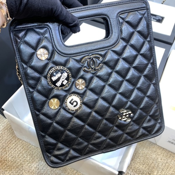  Handbag  Chanel size 27 29 6 cm